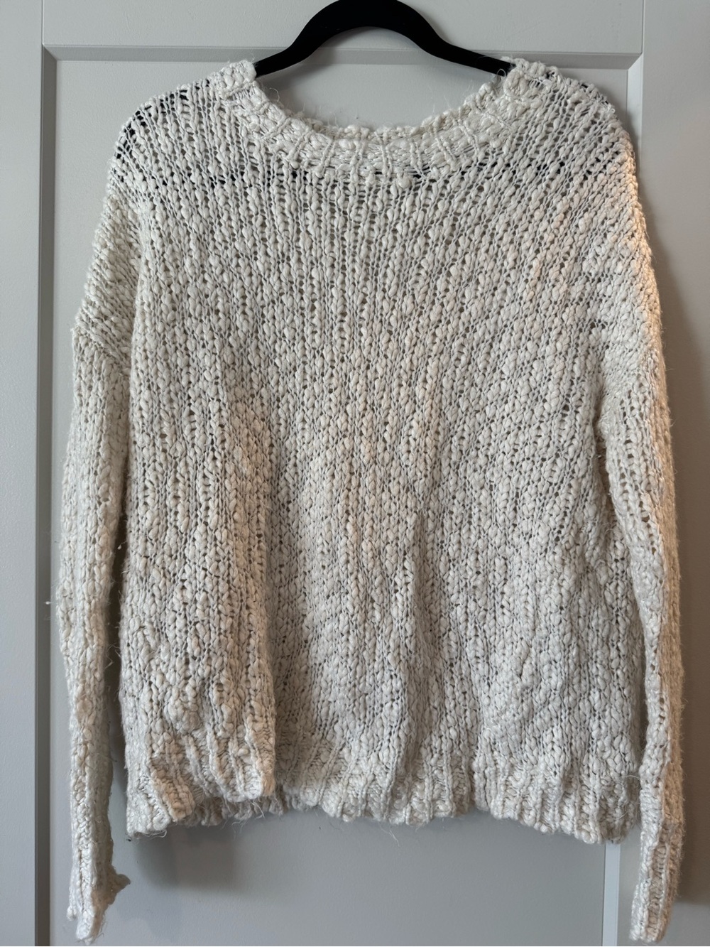 Universal Thread Cream Chunky Crewneck Sweater